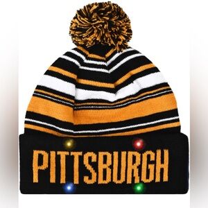 NWT Pittsburgh Steelers Black and Yellow Knit Beanie LED Lights